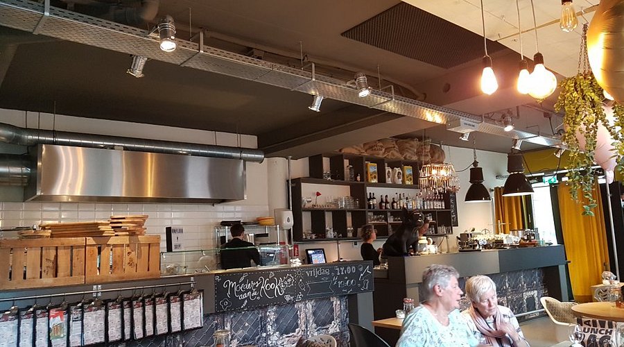 Lunchroom Moeders Grave